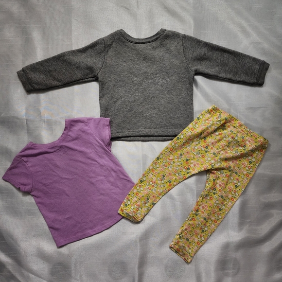 🎉 Girls' 3-Piece Bundle (Size 18M) – Sweatshirt, T-shirt, & Leggings - Picture 3 of 6